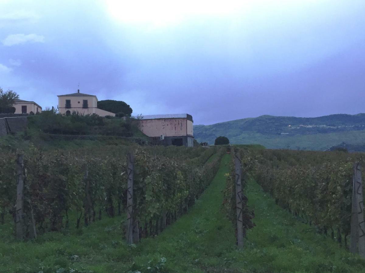 Etnasentieri Wine House On Etna Mount Villa Белпасо Екстериор снимка
